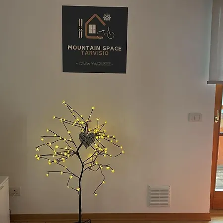 아파트 Mountain Space